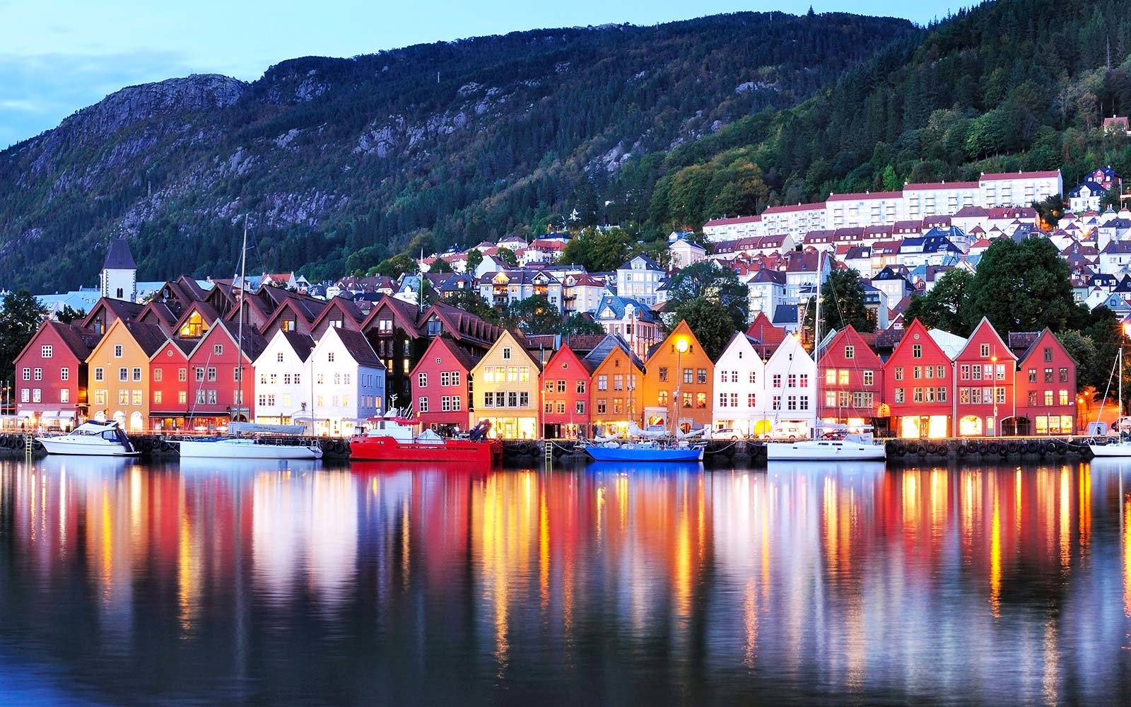 Scenic cruising Hardangerfjord